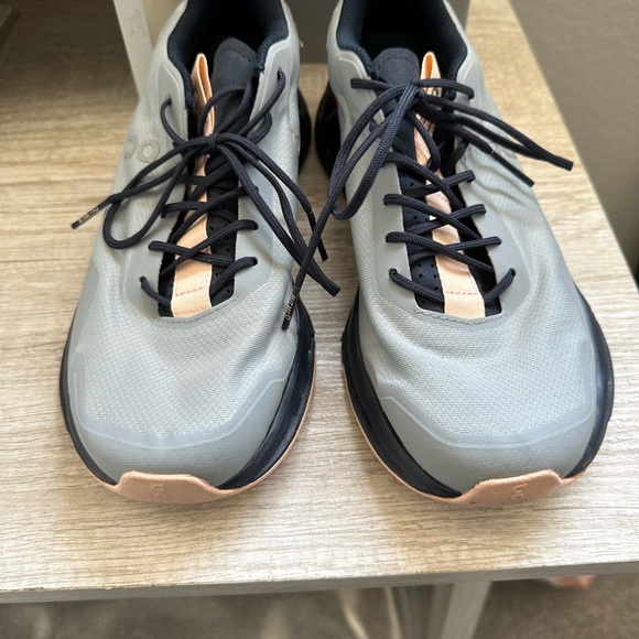 ON RUNNING Cloudnova Form Trainers - Size 9 - Picture 5 of 7